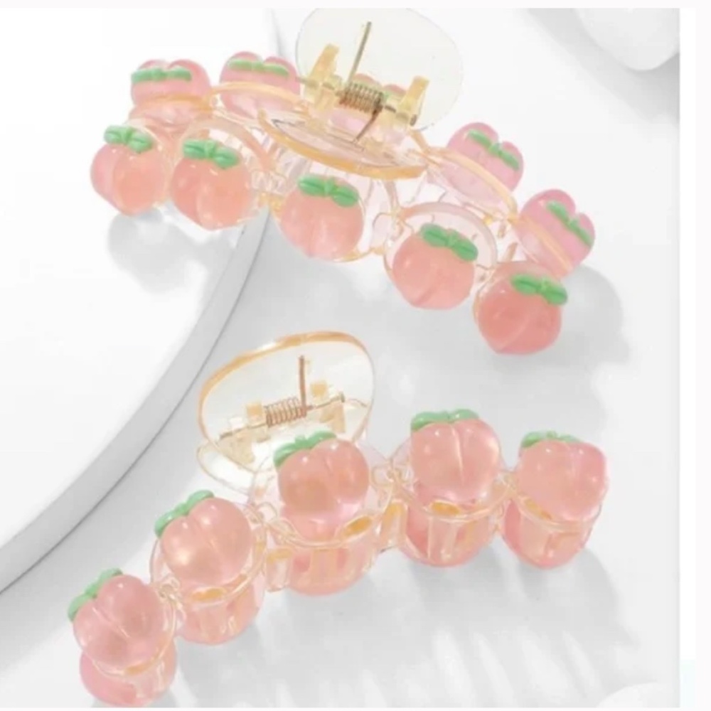 FREE Peach Fruit Hipster Hippie Artsy Trendy Modern Girly Hair Claw Clip Set